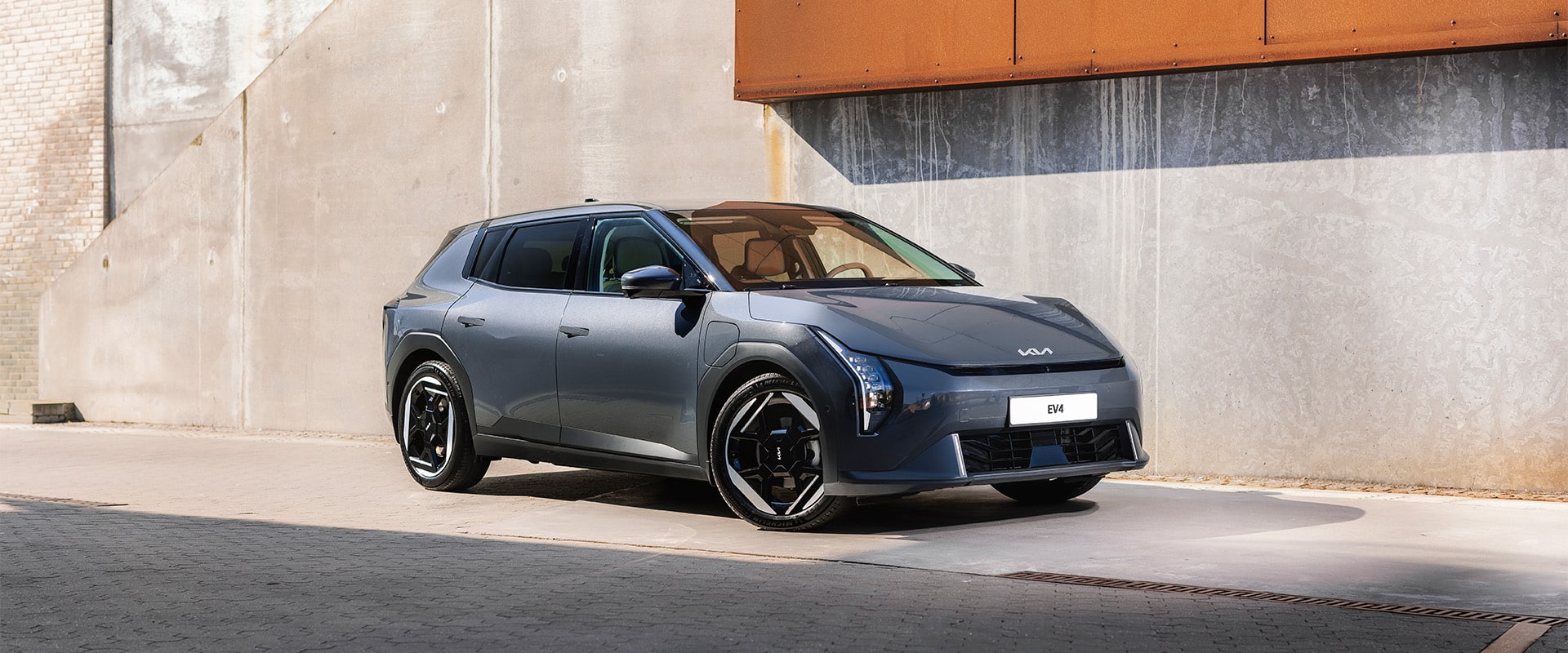 1920×800 EV4 hatch